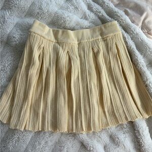 Elegant Yellow Knit Pleated Skirt